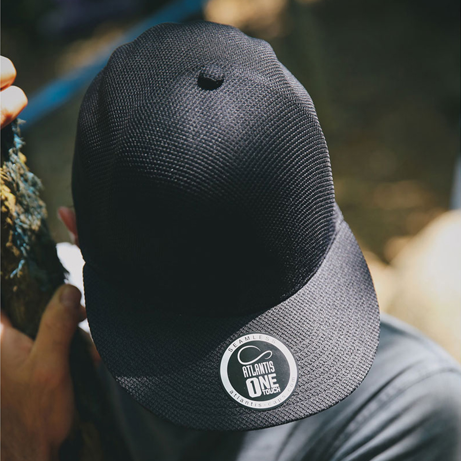 Бейсболка SNAP-ONE, без панелей и швов, без застежки