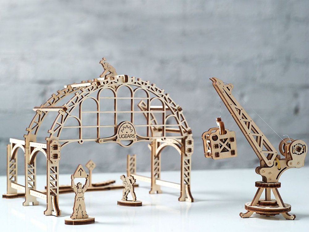 3D-ПАЗЛ UGEARS Манипулятор на рельсах 3D-ПАЗЛ UGEARS Манипулятор на рельсах