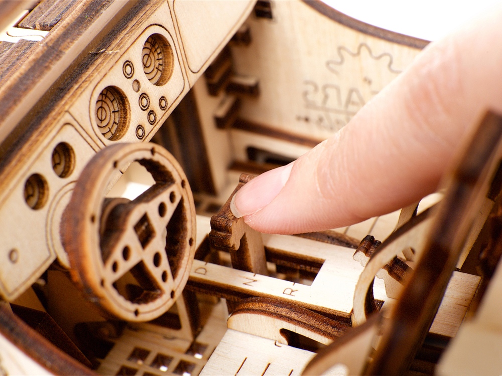 3D-ПАЗЛ UGEARS Родстер VM-01 3D-ПАЗЛ UGEARS Родстер VM-01